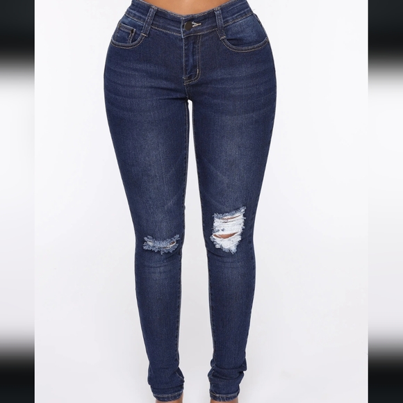 Distressed Jeans - Picture 5 of 5